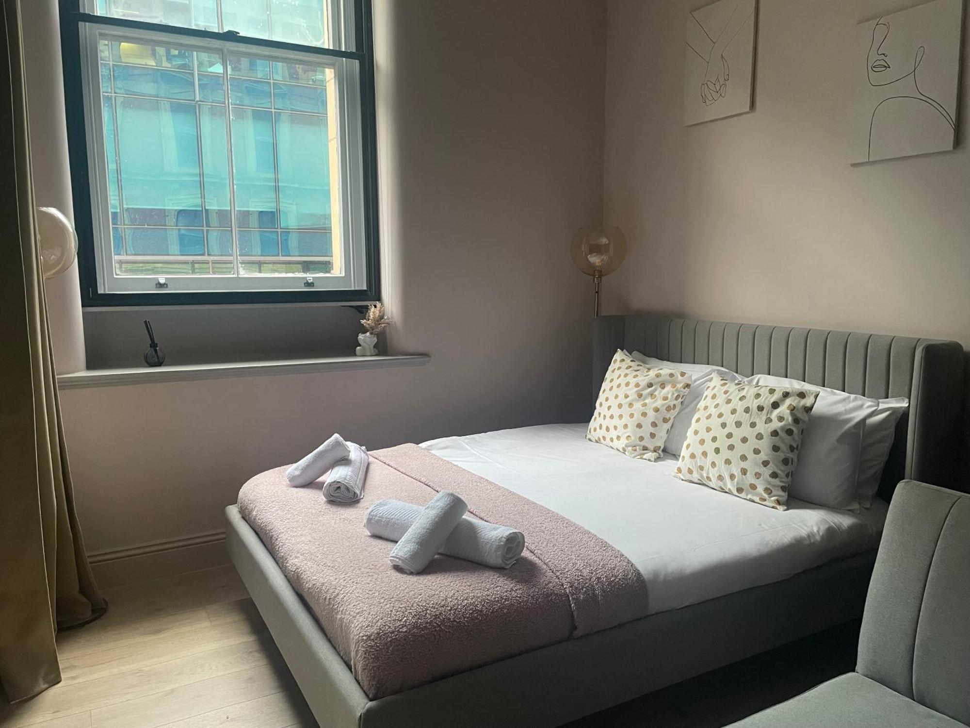 Stunning 2 Bed Apartment In Greater Manchester Zewnętrze zdjęcie